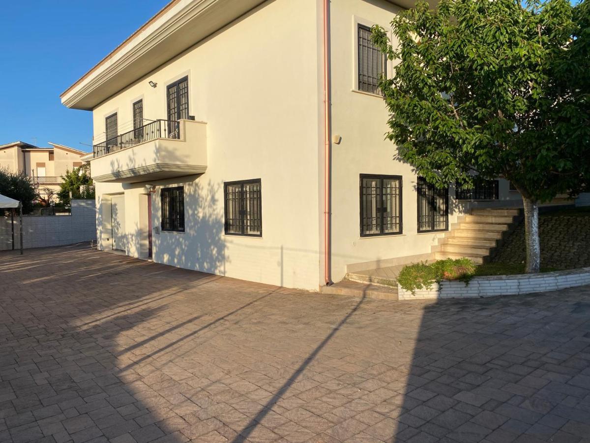 Alloggio Turistico Villa Camelia Lavinio Анцио Екстериор снимка